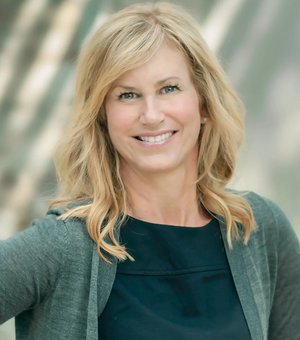 Lisa Paragary